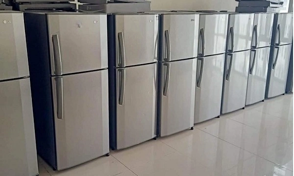 Hàng trưng bày hiện có tại cửa hàng
