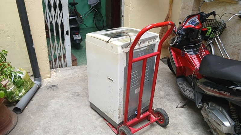 Thu mua máy giặt LG tại nhà dân trên đường Đoàn Văn Bơ, Quận 4